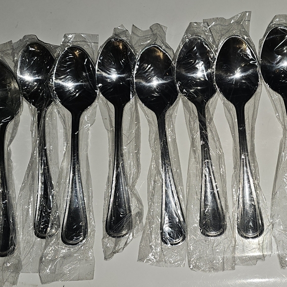 Dinner Spoon Set - Picture 2 of 4